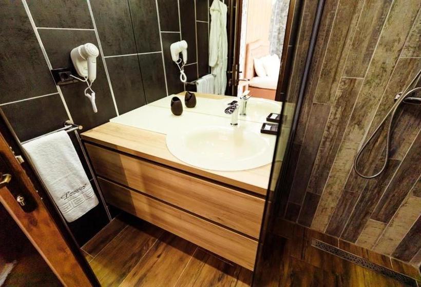 ペンション L’invidia