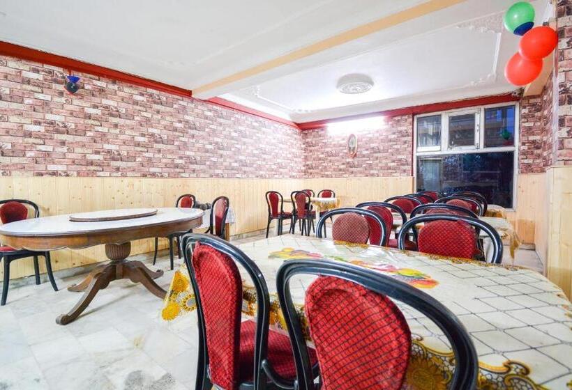 پانسیون Oyo Home 77721 Krishna Monal Delightful Stay