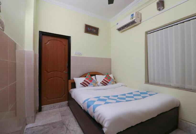 پانسیون Oyo Home 78050 Cozy Studio College Square