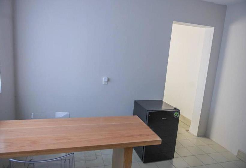 פנסיון Room In Apartment - 16 Studio In Torreon Jardin