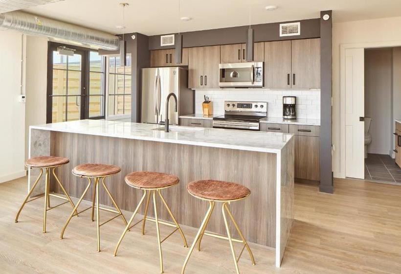 Sonder The Tidewater