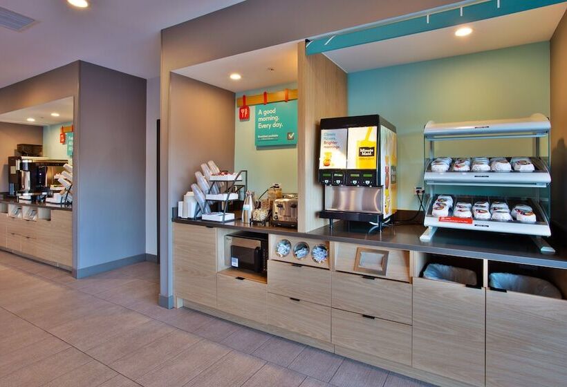 Avid Hotels   Detroit   Warren, An Ihg