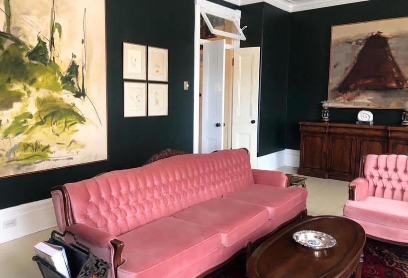 مبيت وإفطار Chrysler House