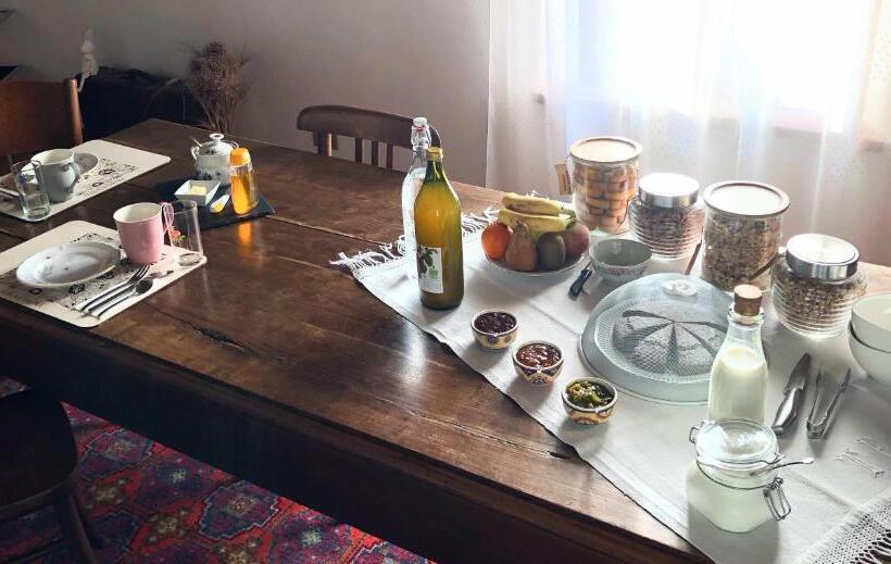 مبيت وإفطار Truffle'n'bed