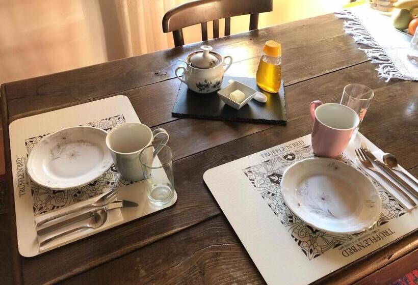 مبيت وإفطار Truffle'n'bed