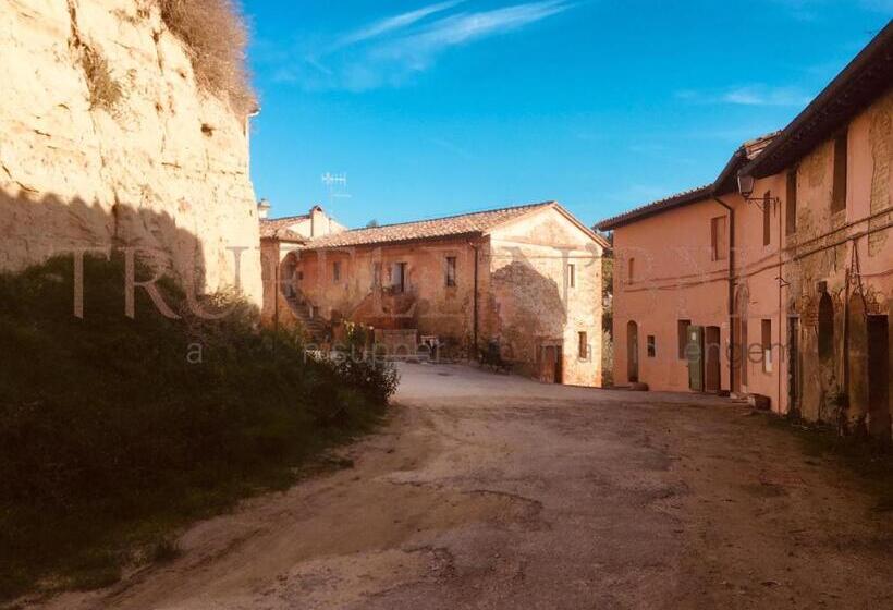 مبيت وإفطار Truffle'n'bed