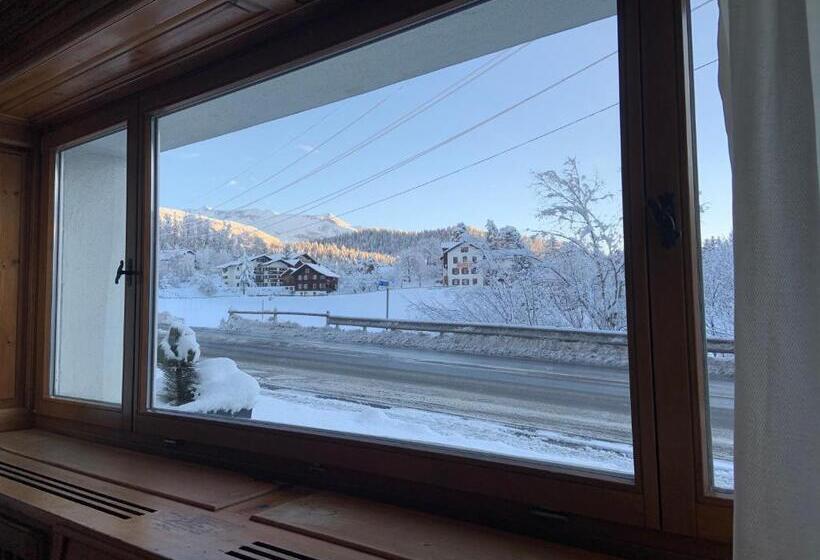 צימר Waldheim Pension Laax