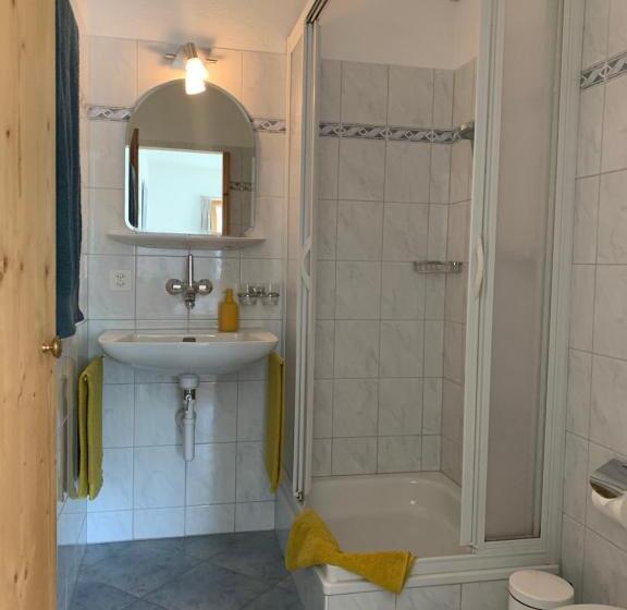 مبيت وإفطار Waldheim Pension Laax