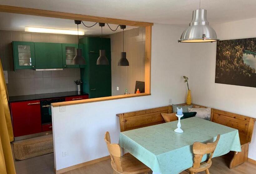 مبيت وإفطار Waldheim Pension Laax