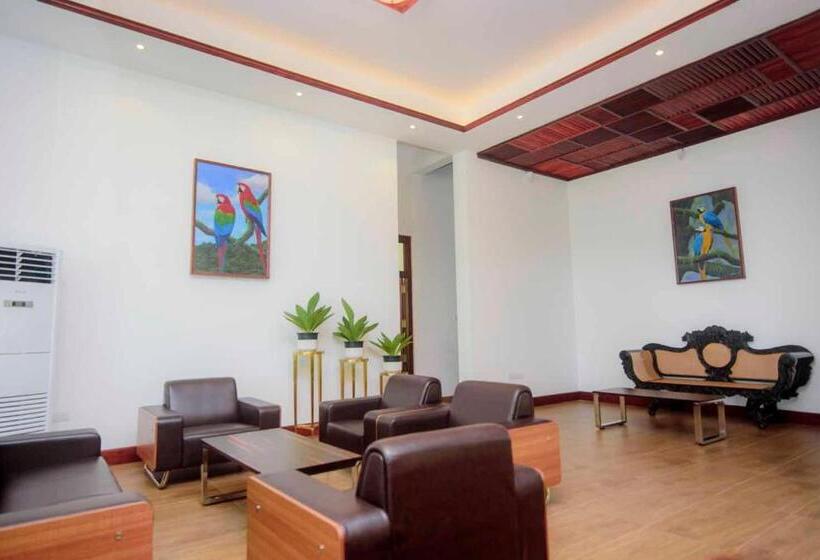 Birds Resort Hambantota