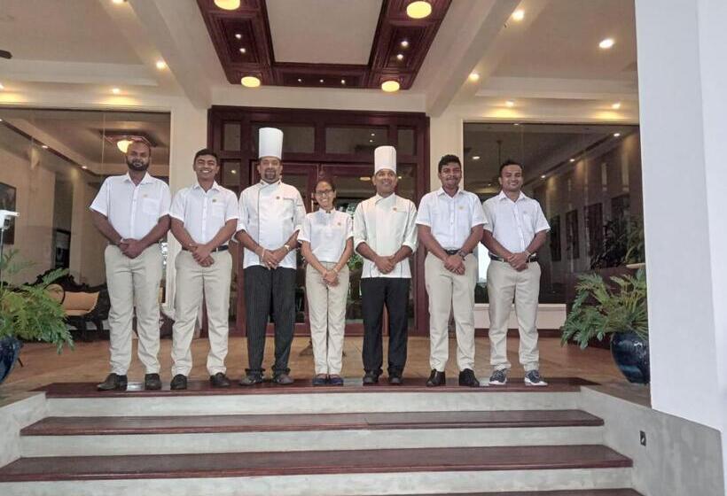 Birds Resort Hambantota