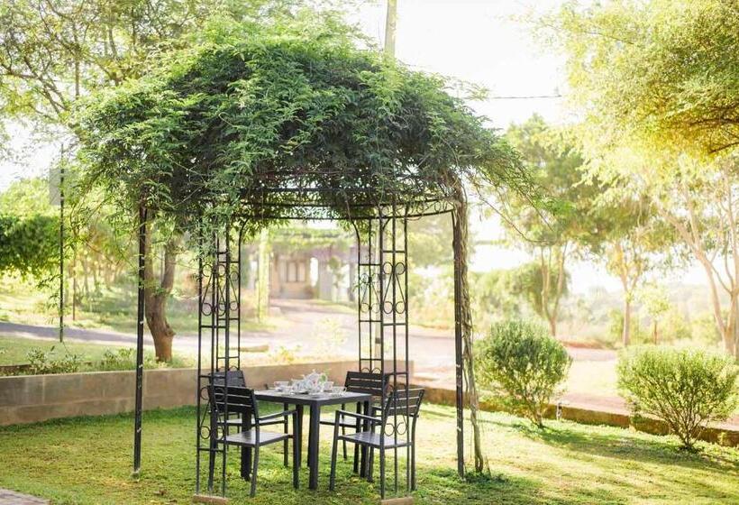 Birds Resort Hambantota