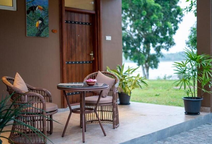 Birds Resort Hambantota