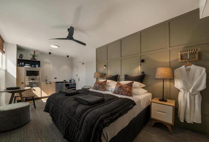 هتل 14th Lane Urban