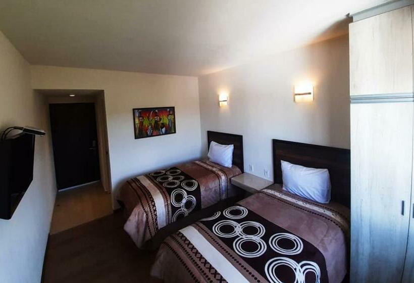 호텔 9 Manantiales Express