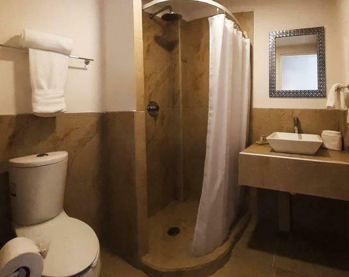 호텔 9 Manantiales Express