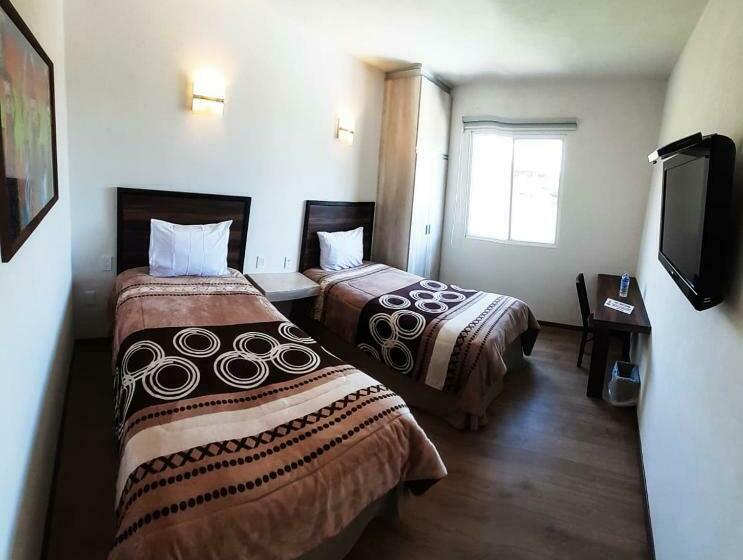 호텔 9 Manantiales Express