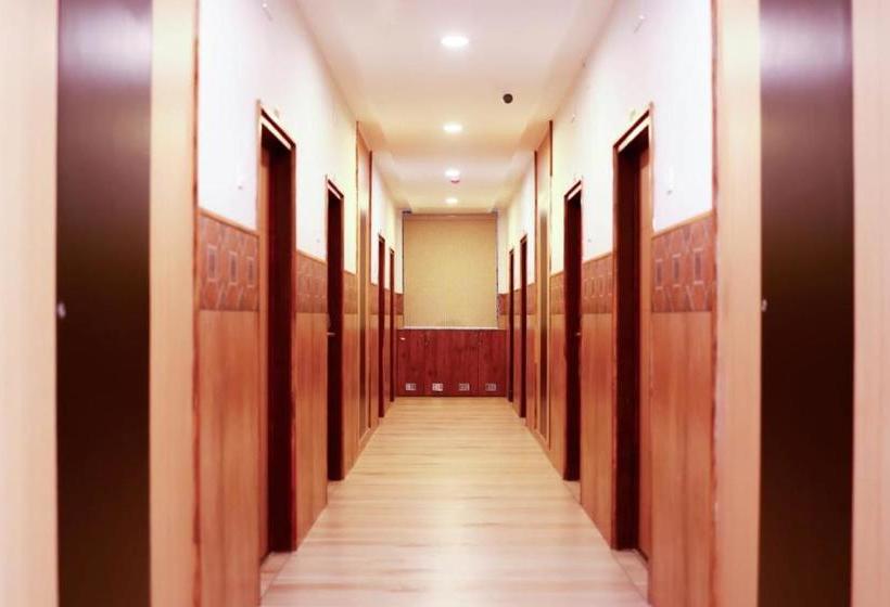 Отель Abi`s Residency