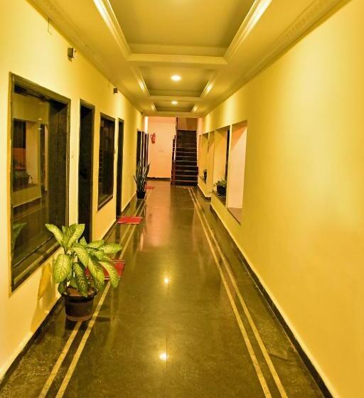 호텔 Aura East Bay