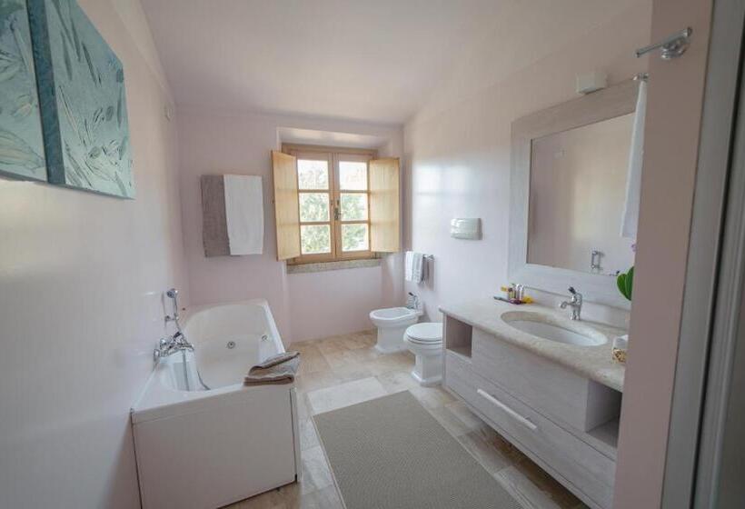 בית מלון כפרי Borgo Smeraldo