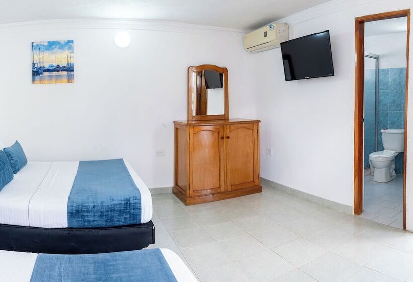 هتل Corozal Plaza