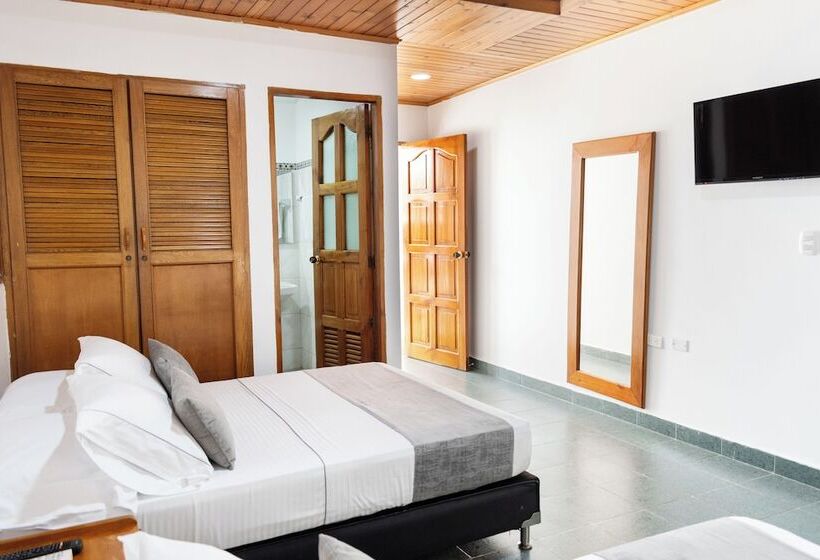 בית מלון כפרי Corozal Plaza