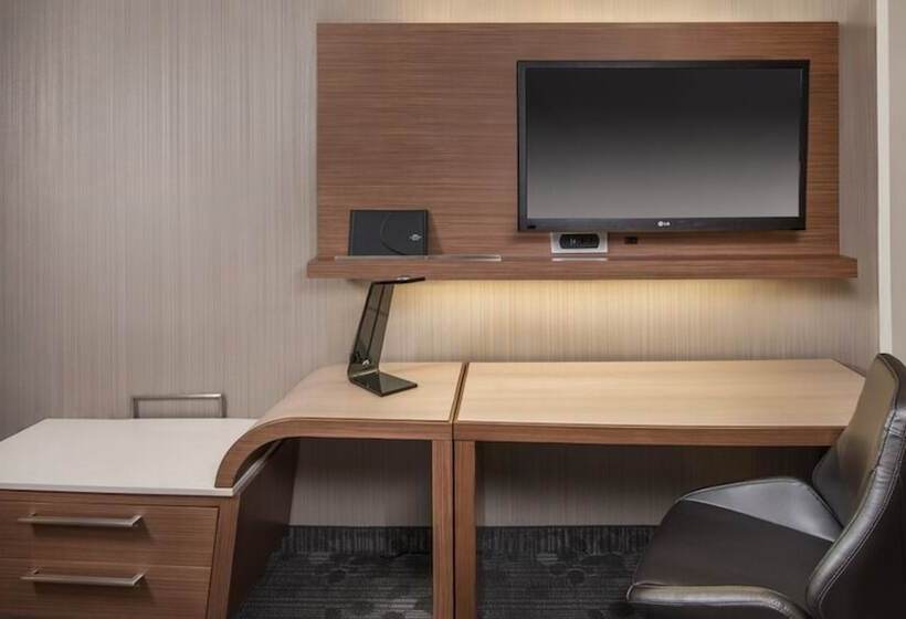 فندق Courtyard Amelia Island