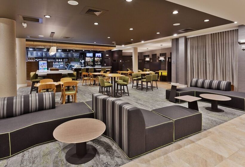 فندق Courtyard Amelia Island