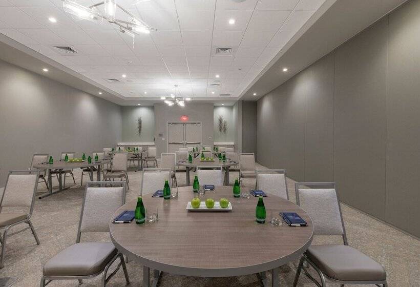 فندق Courtyard Amelia Island