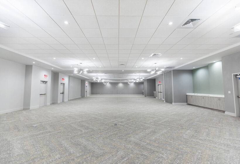 فندق Courtyard Amelia Island