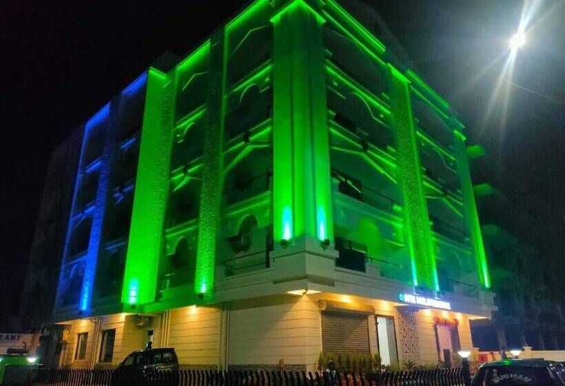 فندق Dayal International