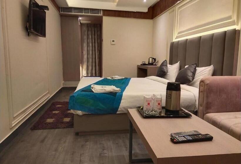 ホテル Gagan Suite