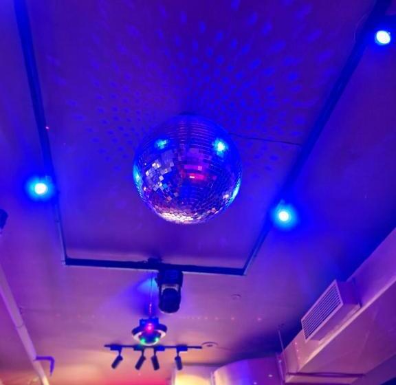 ホテル Gagan Suite