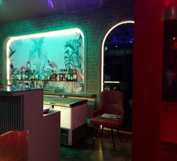 ホテル Gagan Suite