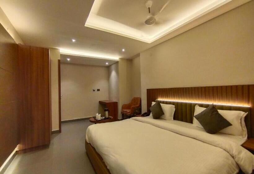 ホテル Gagan Suite