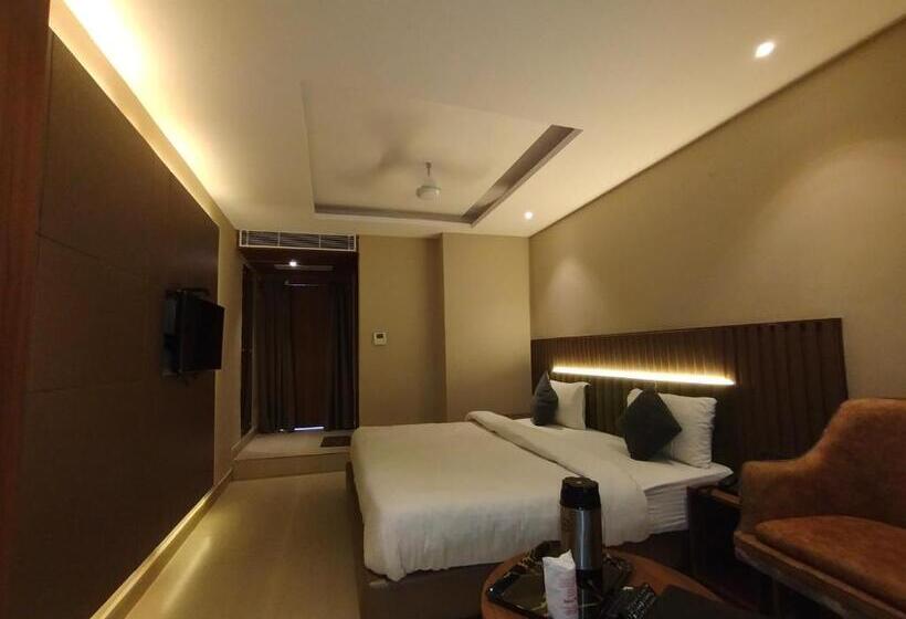 ホテル Gagan Suite