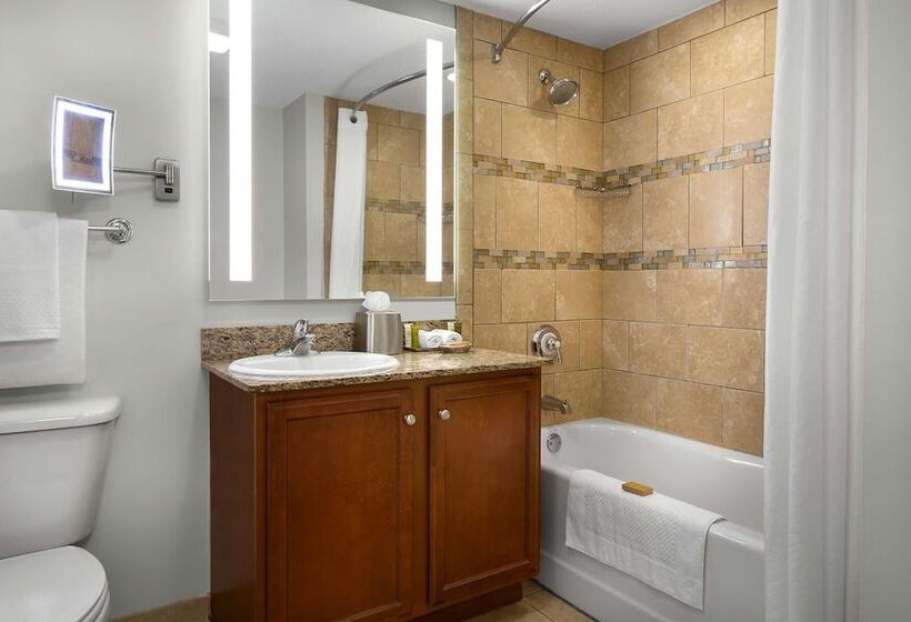 هتل Hilton Grand Vacations Club Anderson Ocean Myrtle Beach