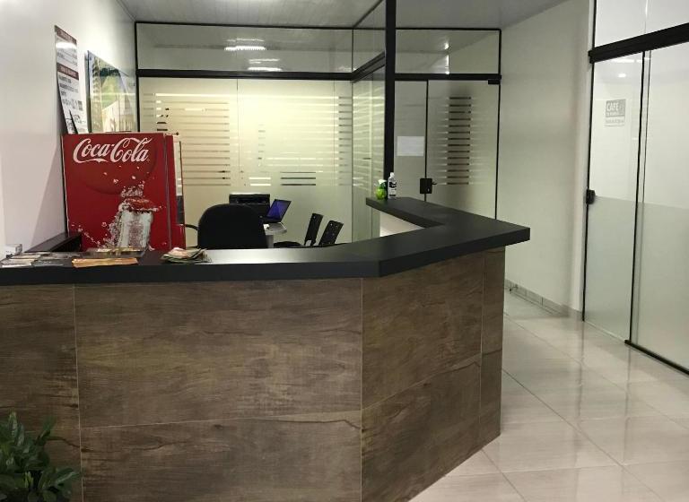 Отель Hollywood