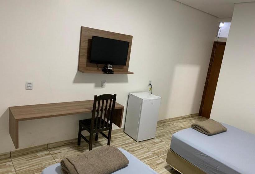 Отель Hollywood