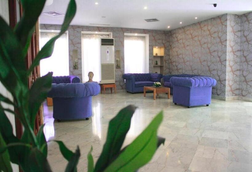 هتل Hôtel Le Pacha