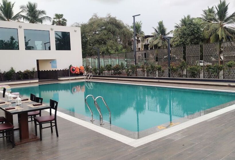 호텔 Manjeera Sarovar Premiere Rajahmundry