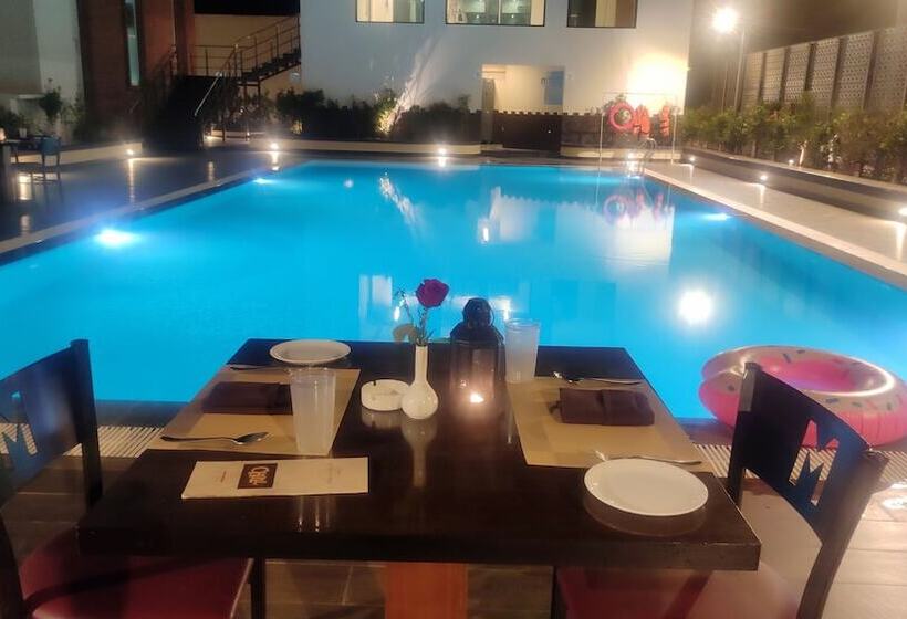 호텔 Manjeera Sarovar Premiere Rajahmundry