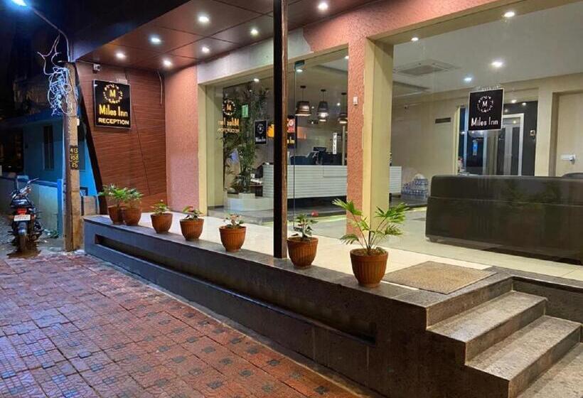 בית מלון כפרי Miles Inn