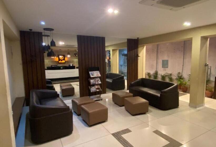 בית מלון כפרי Miles Inn