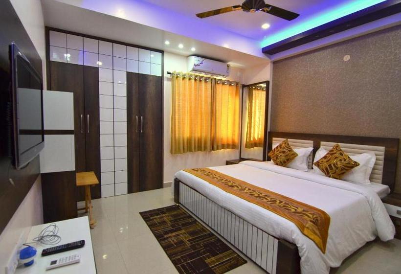 Отель Tulip Residency