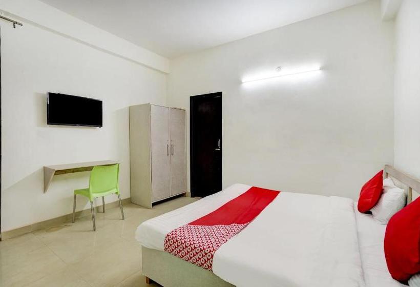 בית מלון כפרי Oyo 77767 Kaizen Inn