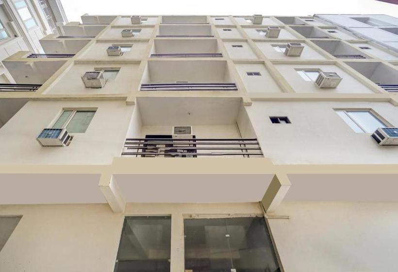 בית מלון כפרי Oyo 77767 Kaizen Inn