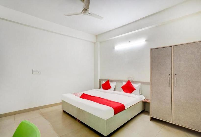 בית מלון כפרי Oyo 77767 Kaizen Inn