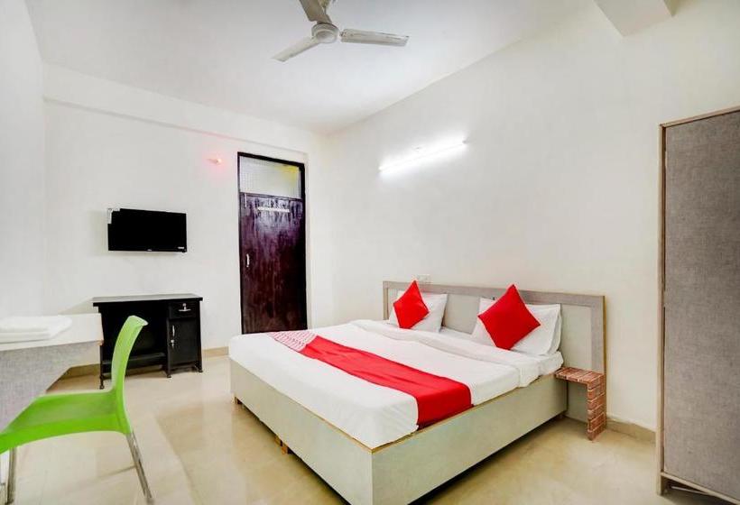 בית מלון כפרי Oyo 77767 Kaizen Inn