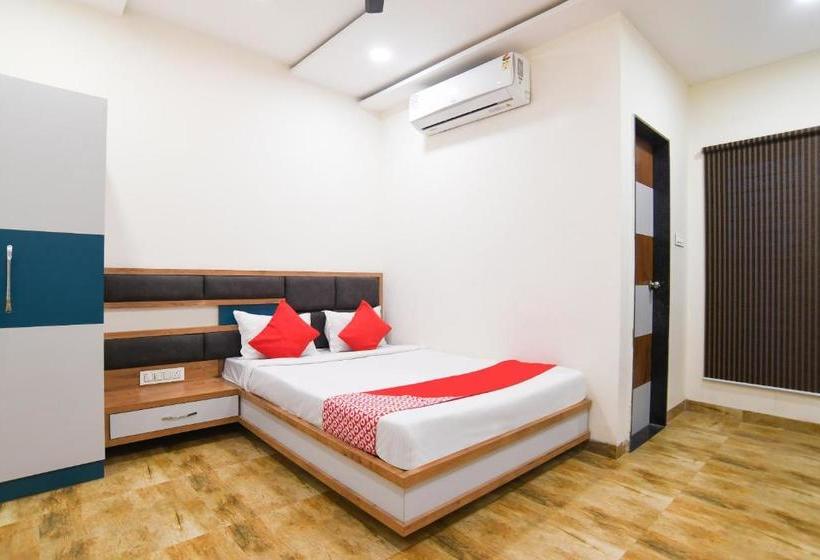 호텔 Oyo 77772  Ss Blu